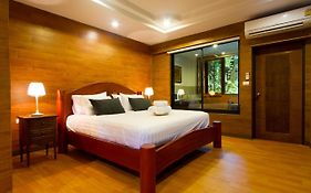 น้ำตกสาริกา รีโซเทล